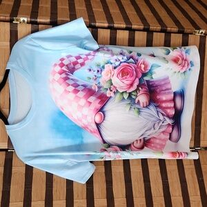 NWOT! Gnome stretch top